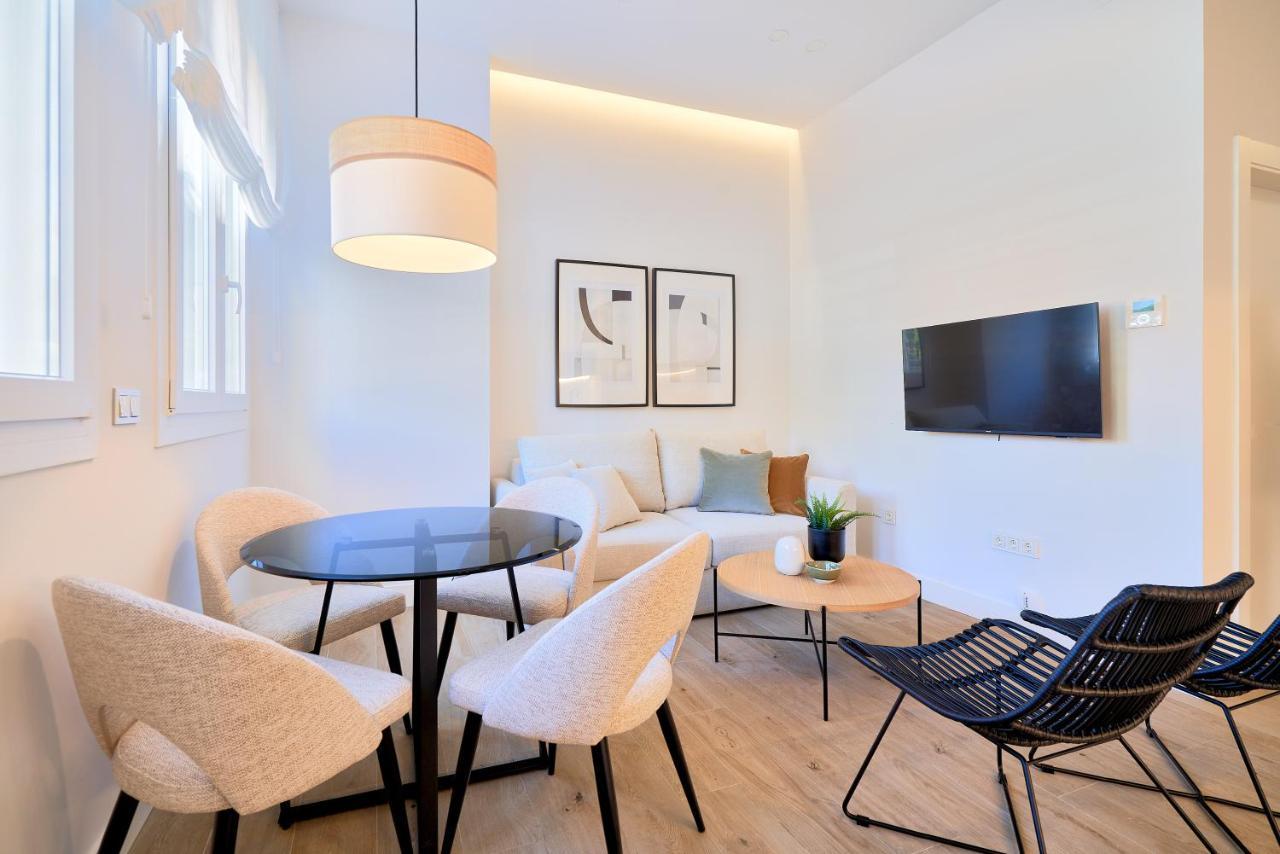 Lofts Parque De Huelin Apartman Málaga Kültér fotó