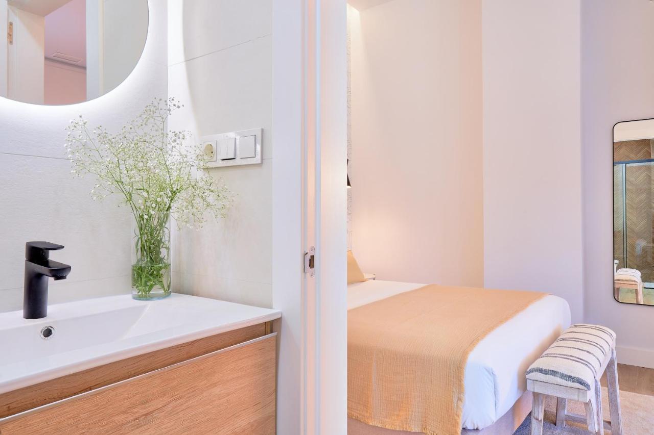 Lofts Parque De Huelin Apartman Málaga Kültér fotó