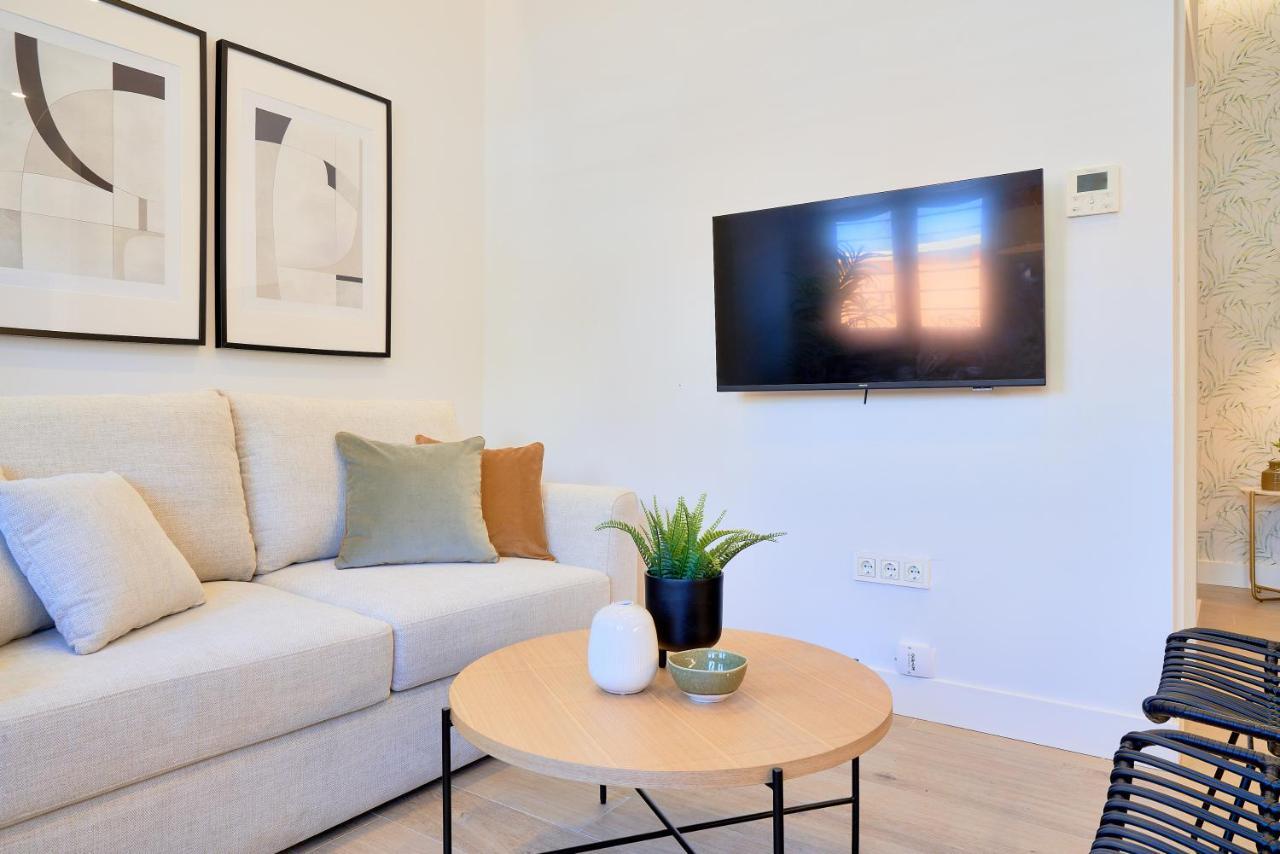 Lofts Parque De Huelin Apartman Málaga Kültér fotó