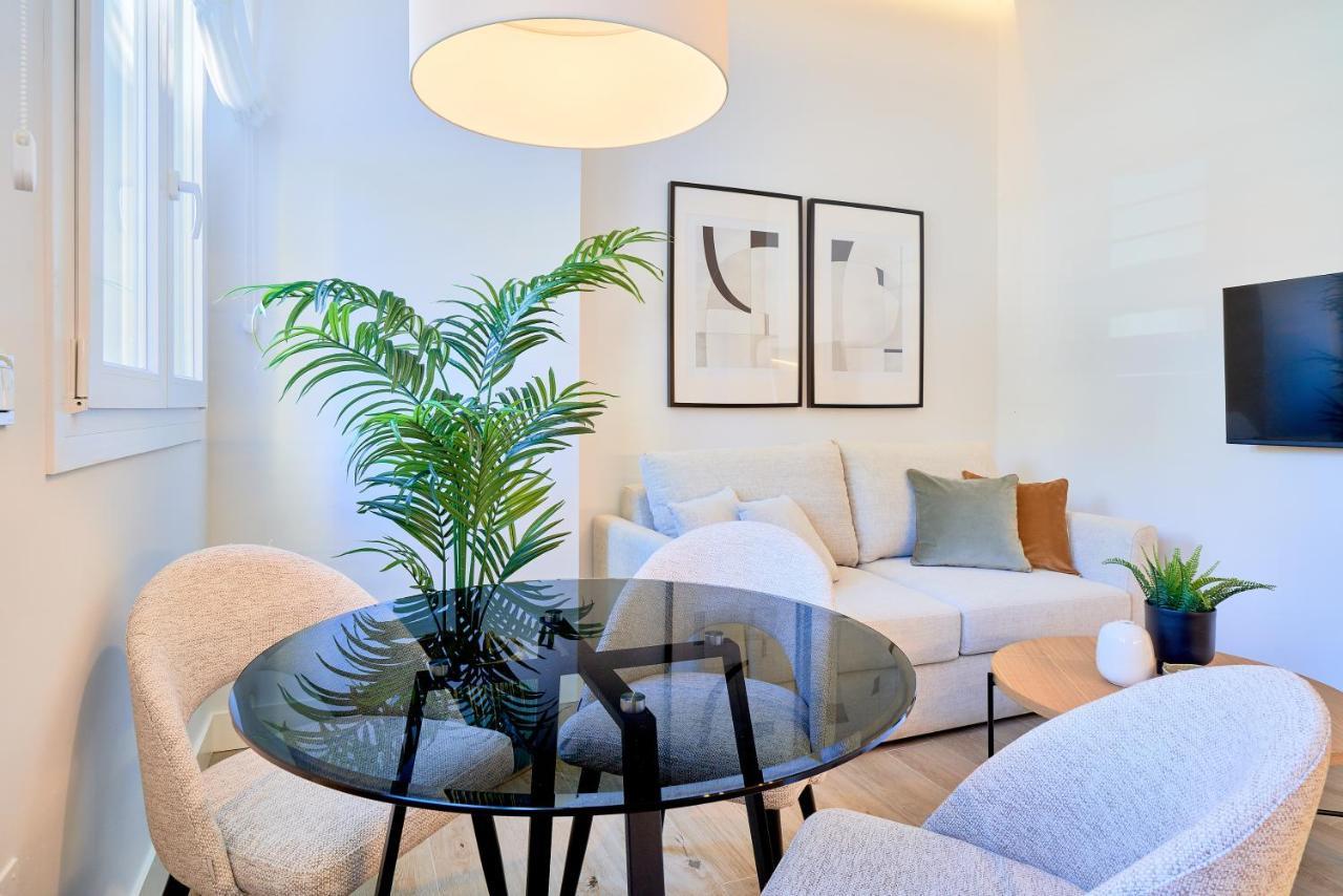 Lofts Parque De Huelin Apartman Málaga Kültér fotó