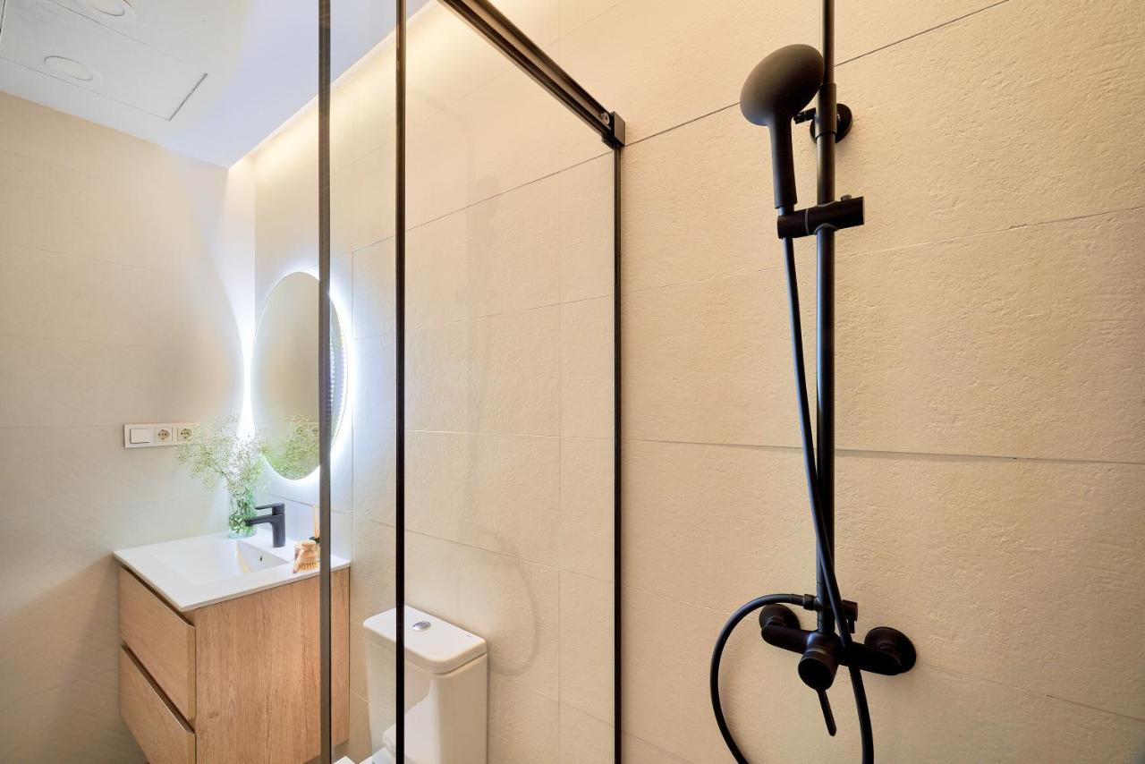 Lofts Parque De Huelin Apartman Málaga Kültér fotó